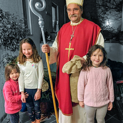 Michael Zepf als Nikolaus unterwegs in Premstätten