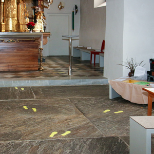 Spuren in der Pfarrkirche Dobl